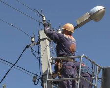 Графіки відключення світла у Дніпропетровській області на 25 квітня