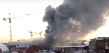Масштабна НП у Санкт-Петербурзі, кількість жертв зростає: подробиці та кадри пожежі