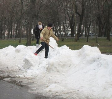 "Візьміть санки": в Одесі привалило снігом, дивовижні кадри