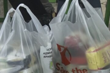 Безкоштовні продукти для ВПО та пенсіонерів у Дніпрі