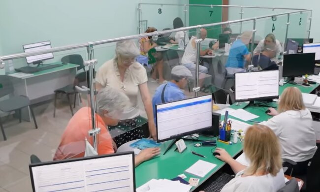 Грошова допомога для пенсіонерів в Запорізькій області