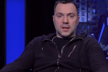 Арестович рассказал, на что готов Зеленский ради встречи с Путиным: "пожертвует..."