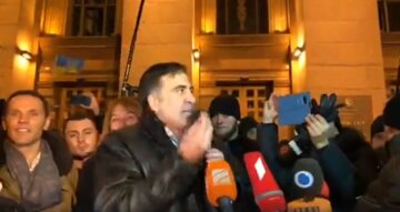 Саакашвили раскрыл планы по немедленному возвращению в Украину