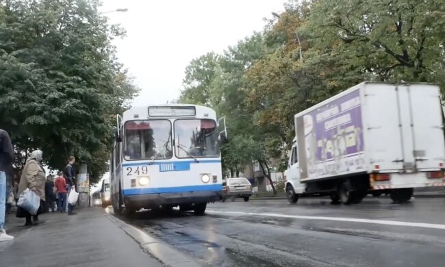 Обмеження руху транспорту у Дніпрі