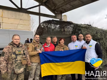 Валерій Дубіль, Віта Присяжнюк, Микола Томенко і БФ молодіжної ініціативи «Надія» доставили системи РЕБ «Апостол» для захисту воїнів