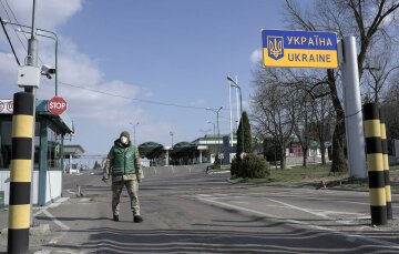 На границе в Одесской области задержали мужчину с драгоценной ампулой: что в ней было