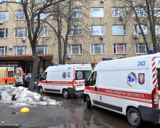 Волонтеров унизили в военном госпитале Киева, скандал попал в кадр: "перенимают опыт РФ"