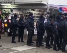 Поліція і Нацгвардія проводять облави на одеському ринку "7 кілометр", відео: відома причина