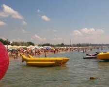 Одесситам и туристам запретили ходить на пляжи: Минздрав сделал срочное обращение