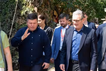 Кир Стармер посетил Подольский район Киева