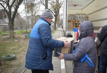 Гуманітарна допомога для ВПО та пенсіонерів в Одесі