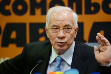 Азаров