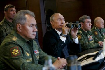 Владимир Путин с военными
