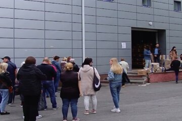 Безкоштовні продукти для ВПО та пенсіонерів у Харківській області