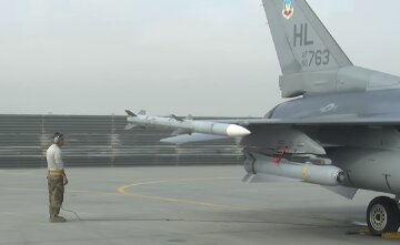 Винищувачі F-16, скріншот: YouTube