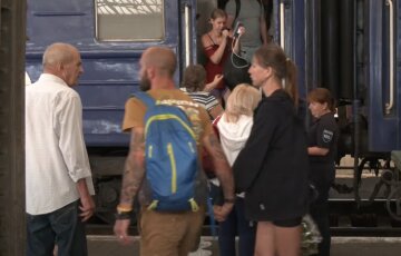 Новый график движения поездов на Днепропетровщине