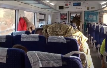 Потяг "Укрзалізниці" вивів з себе пасажирів: умови абсолютно непридатні для людей, деталі
