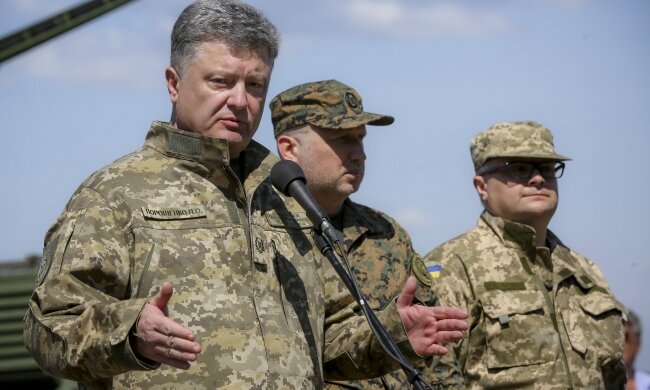 Petr-Poroshenko-Desna