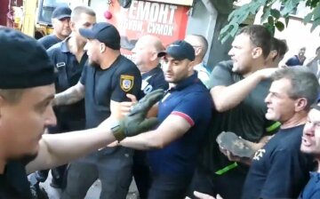 "Муниципальная варта", избивающая журналистов в Днепре подчиняется мэру Филатову - СМИ