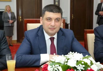 Volodymyr_Groysman_Senate_of_Poland_2015