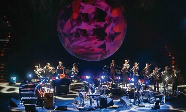 2532352869-r1r1h500w711zc3q100