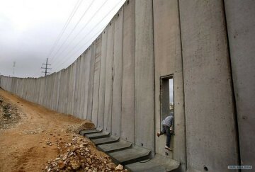 Израиль впервые за много лет откроет границу с Газой