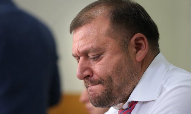 Незвичайна знахідка в Раді всполошила мережу: Добкін доводить, що Бога немає