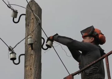 Графіки відключення світла у Полтавській області на 14 травня