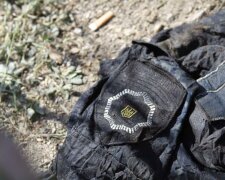 Досі не можу ні їсти, ні пити: під Дніпром волонтери розкопали речі загиблих бійців в Іловайському котлі