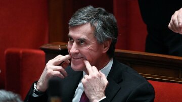 Французького міністра відправили за ґрати