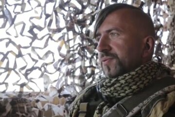 Меморіальну дошку загиблому в АТО співаку відкрили у Львові (відео)