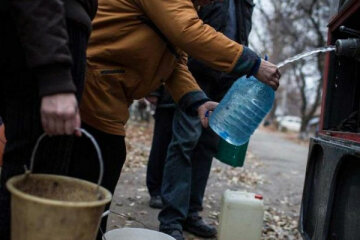 В "ЛНР" відчувається гостра нестача питної води
