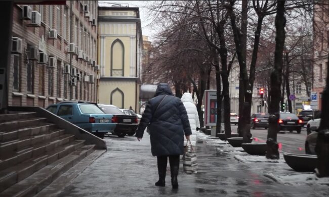 На Днепропетровщине объявлено штормовое предупреждение: к чему следует приготовиться