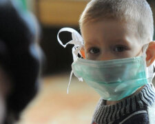 Опасная эпидемия добралась до Днепра, детали поражают: "60% больных — дети"