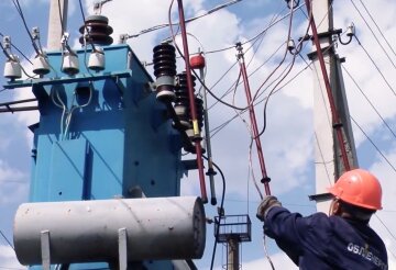 Графіки відключення світла у Полтавській області на 13 червня