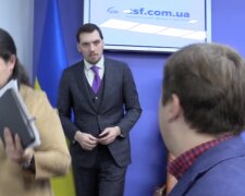 Чому Гончарук тікає від питання журналістів про міністра Милованова, який призначає на держпідприємства корупціонерів