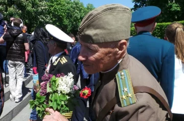 Поздравления с 9 мая: красивые и душевные пожелания в стихах и прозе