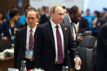 Обама не подав Путіну руки на G20 (відео)