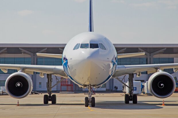 аэропорт самолет Airbus A-310