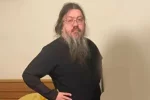 "Чому він на волі, а не у ізоляторі?!": скандальний єпископ після зустрічі з СБУ знову розгулює з неповнолітніми