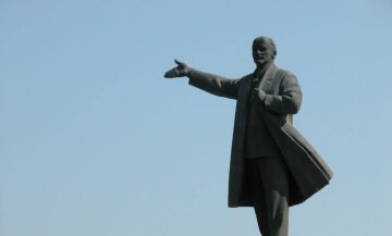 Ленин памятник