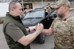 "Украинская команда" передала очередной внедорожник подразделению КАТ 91 бригады, - Палатный