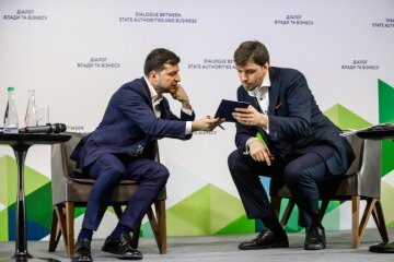 Владимир Зеленский, Алексей Гончарук