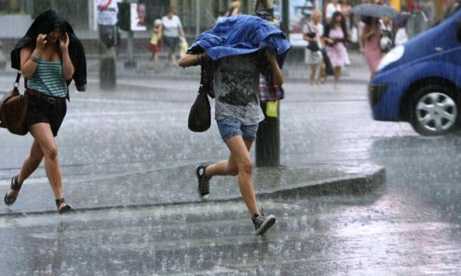 погода. дождь, лужи