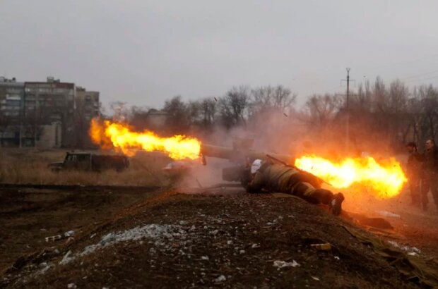 Гатять із усього, що є в наявності: в одному з фронтових міст загострюється ситуація,