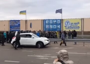 Трагедія розігралася біля одеського ринку "7 кілометр": кадри і подробиці від поліції