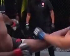 Льюис "уничтожил" россиянина в ринге, видео: "Мощный удар в челюсть, а затем..."