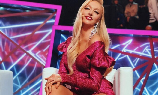 оля полякова