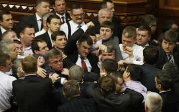Эксперт объяснил, чего боятся украинские политики
