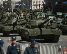 Moscow Celebrates Victory Day 70th Anniversary